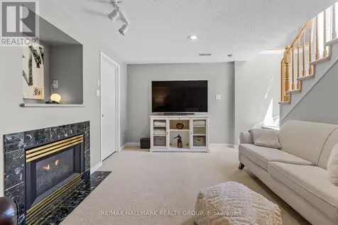 4319 Owl Valley Drive Ottawa ON K1V 1L3