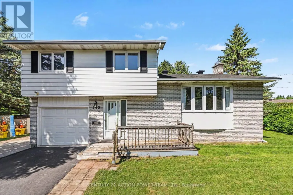 303 Hoylake Crescent Ottawa ON K1E 1M1