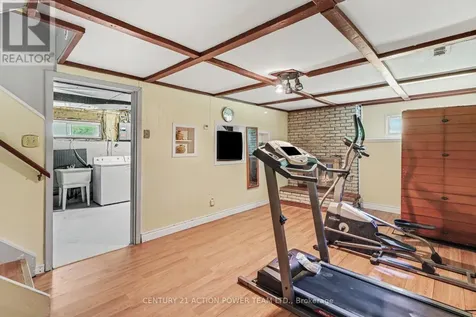 303 Hoylake Crescent Ottawa ON K1E 1M1