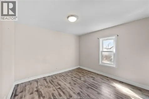 1156 Elm Windsor ON N9A 5H9