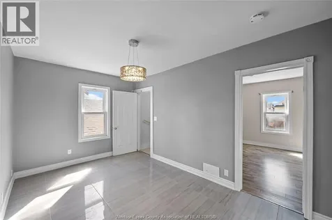 1156 Elm Windsor ON N9A 5H9