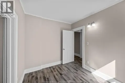 1154 Elm Windsor ON N9A 5H9