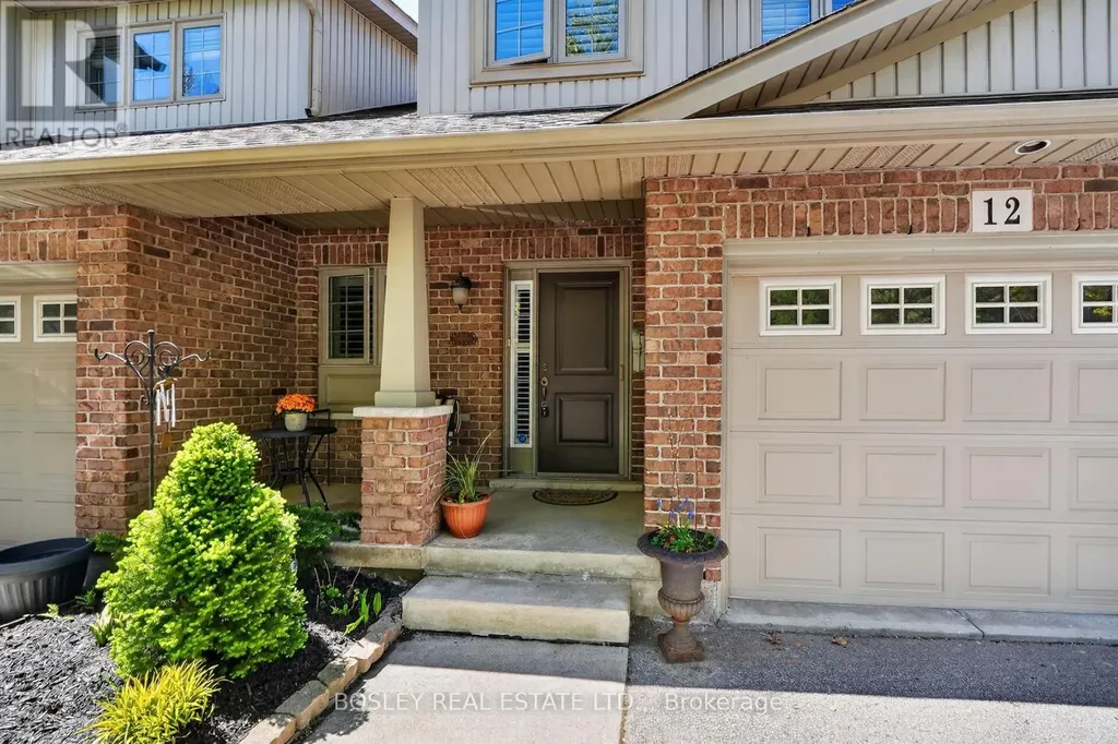 7 Gibson Place St. Catharines (downtown) ON L2R 0A3