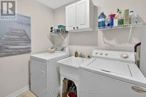 7 Gibson Place St. Catharines (downtown) ON L2R 0A3