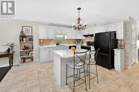 7 Gibson Place St. Catharines (downtown) ON L2R 0A3