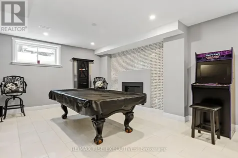 165 Finsbury Avenue Ottawa ON K2S 2P5