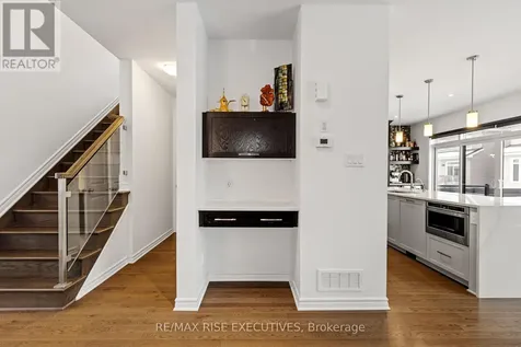 165 Finsbury Avenue Ottawa ON K2S 2P5