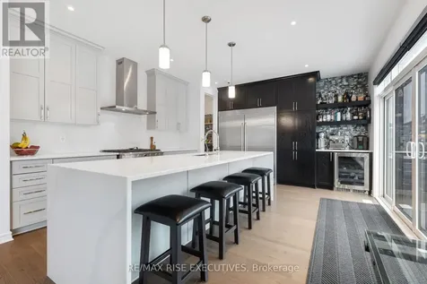 165 Finsbury Avenue Ottawa ON K2S 2P5