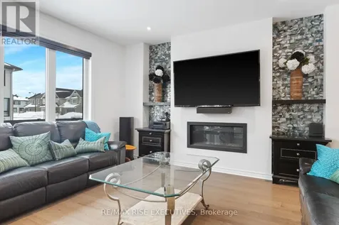 165 Finsbury Avenue Ottawa ON K2S 2P5