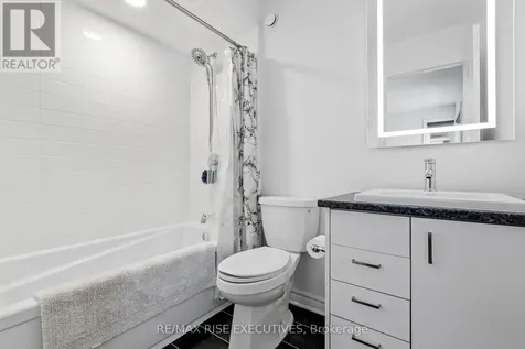 165 Finsbury Avenue Ottawa ON K2S 2P5