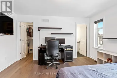 165 Finsbury Avenue Ottawa ON K2S 2P5