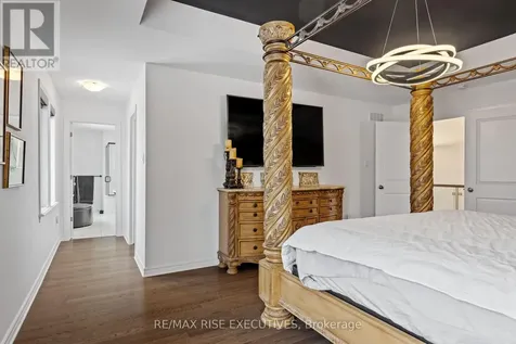 165 Finsbury Avenue Ottawa ON K2S 2P5
