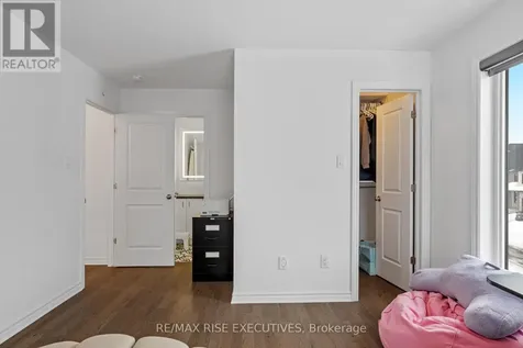 165 Finsbury Avenue Ottawa ON K2S 2P5