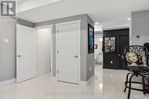 165 Finsbury Avenue Ottawa ON K2S 2P5