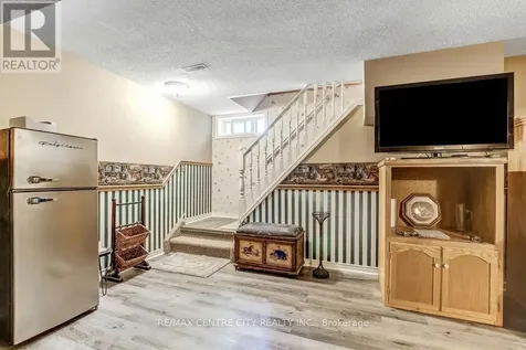 11 Willow Street St. Thomas ON N5R 5Z7