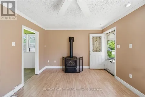 121 Wilkes Street Brantford ON N3T 4W4