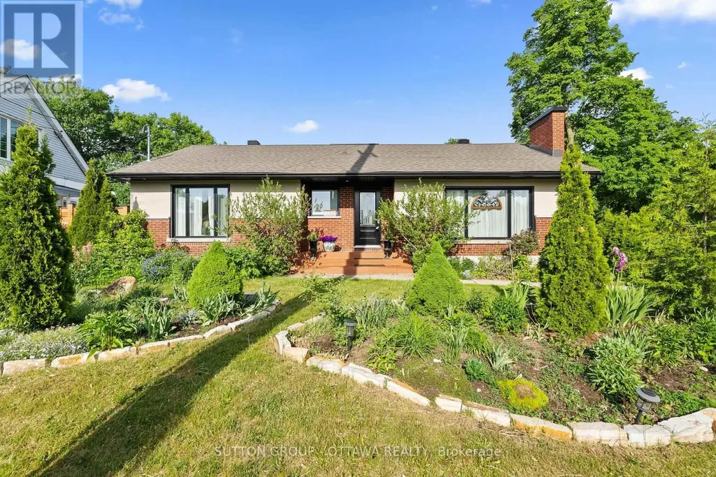 2461 Alta Vista Drive Ottawa ON K1H 7M9