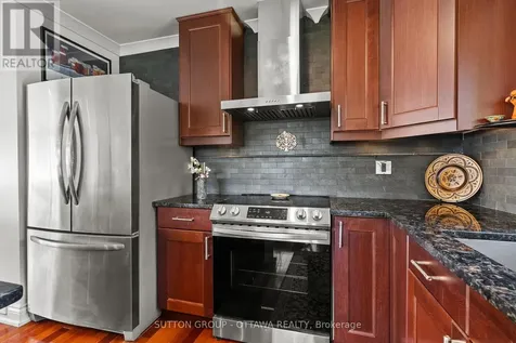 2461 Alta Vista Drive Ottawa ON K1H 7M9
