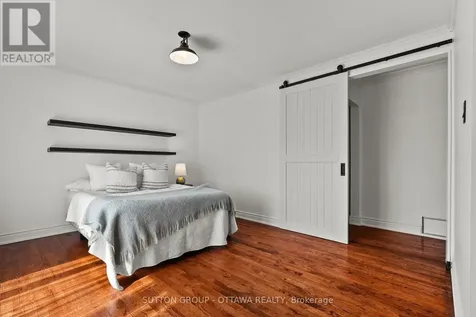 2461 Alta Vista Drive Ottawa ON K1H 7M9