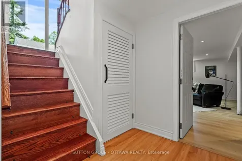 2461 Alta Vista Drive Ottawa ON K1H 7M9