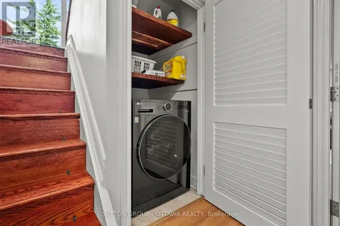2461 Alta Vista Drive Ottawa ON K1H 7M9