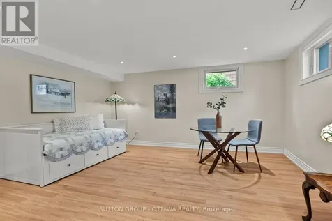 2461 Alta Vista Drive Ottawa ON K1H 7M9