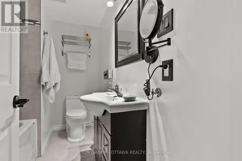 2461 Alta Vista Drive Ottawa ON K1H 7M9