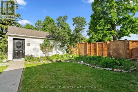 2461 Alta Vista Drive Ottawa ON K1H 7M9