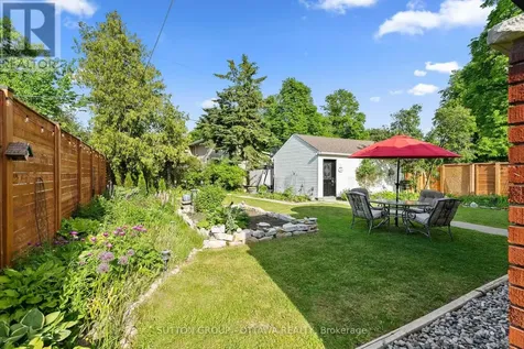2461 Alta Vista Drive Ottawa ON K1H 7M9