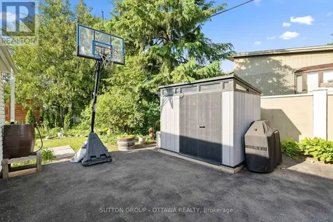 2461 Alta Vista Drive Ottawa ON K1H 7M9