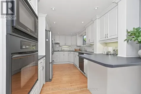 1799 Dorset Drive Ottawa ON K1H 5T7
