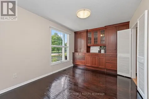 1799 Dorset Drive Ottawa ON K1H 5T7