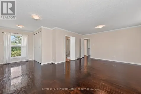 1799 Dorset Drive Ottawa ON K1H 5T7