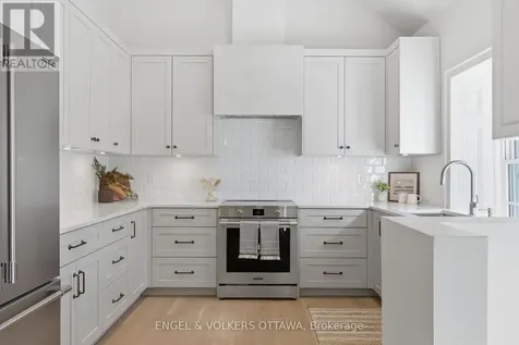 71 Thomas Street Ottawa ON K1M 1M7