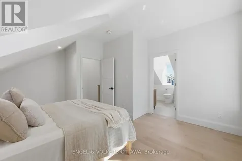 71 Thomas Street Ottawa ON K1M 1M7