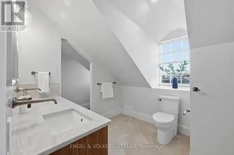 71 Thomas Street Ottawa ON K1M 1M7