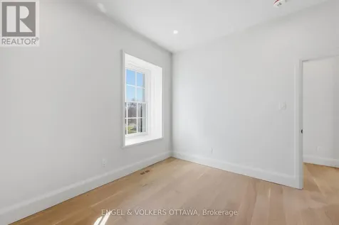 71 Thomas Street Ottawa ON K1M 1M7
