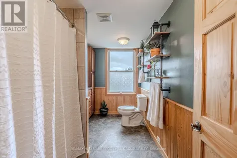1601 Penetanguishene Road Oro-medonte ON L4M 4Y8