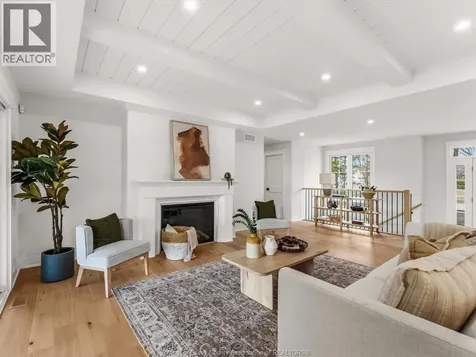533 Pearl Street Lakeshore ON N8L 0Y4
