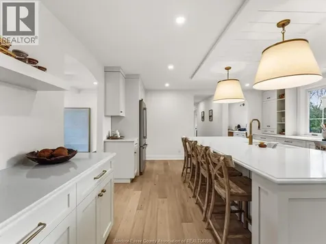 533 Pearl Street Lakeshore ON N8L 0Y4