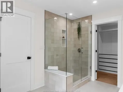 533 Pearl Street Lakeshore ON N8L 0Y4