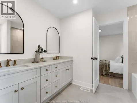 533 Pearl Street Lakeshore ON N8L 0Y4