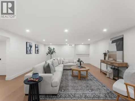533 Pearl Street Lakeshore ON N8L 0Y4