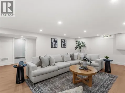533 Pearl Street Lakeshore ON N8L 0Y4