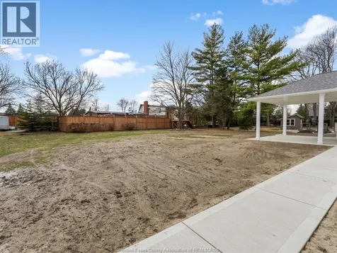 533 Pearl Street Lakeshore ON N8L 0Y4