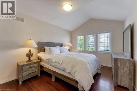 31 Parkvale Drive Kitchener ON N2R 1Z5