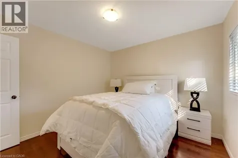 31 Parkvale Drive Kitchener ON N2R 1Z5