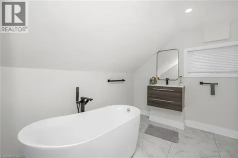 60 West 1st Street Hamilton ON L9C 3C3