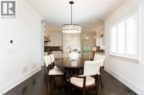 376 Wedgewood Drive Oakville ON L6J 4S1