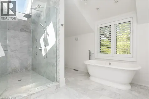 376 Wedgewood Drive Oakville ON L6J 4S1